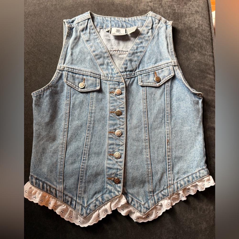 Vintage Cowgirl Bill Blass Denim Button Down Vest with Lace Trim
